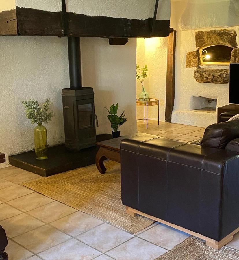Spacious 1 Bed Home With Shared Pool Champagnac-la-Riviere ภายนอก รูปภาพ